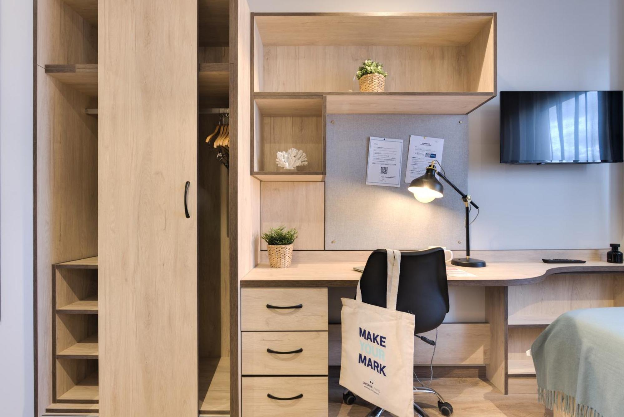 Livensa Living Salamanca Albergue Juvenil מראה חיצוני תמונה