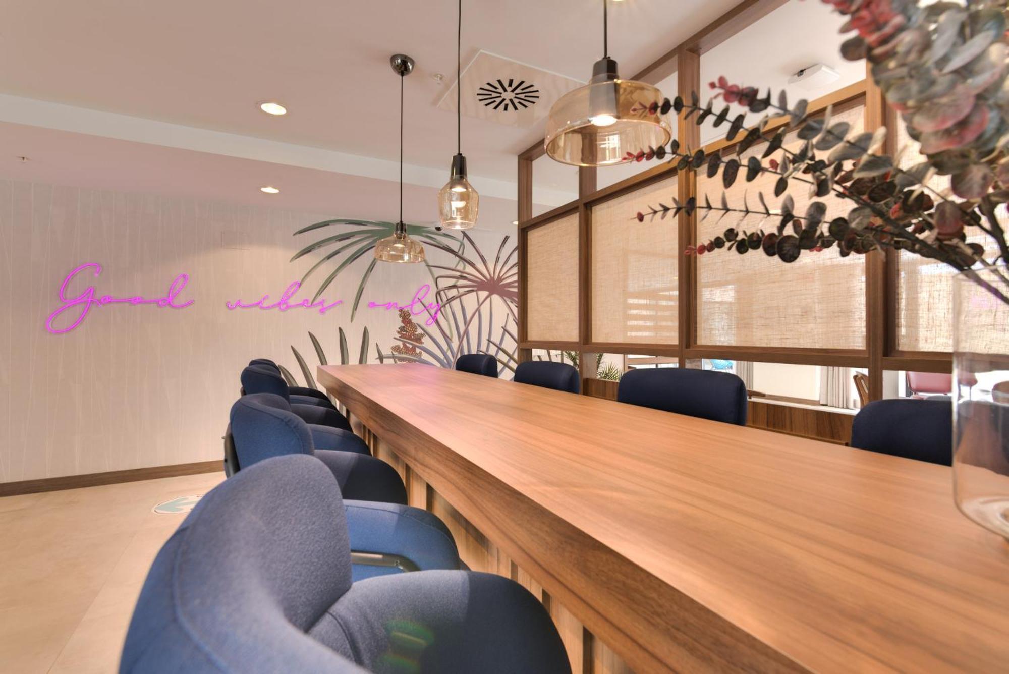 Livensa Living Salamanca Albergue Juvenil מראה חיצוני תמונה